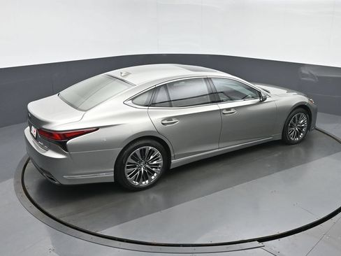 Used 2022 Lexus LS 500 AWD w/ Accessory Package (Z1) image 34