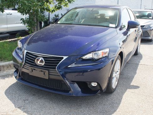 Used 2015 Lexus IS 250 RWD image 1