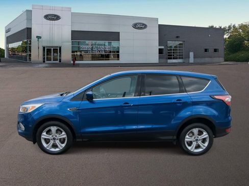 Used 2017 Ford Escape SE image 7