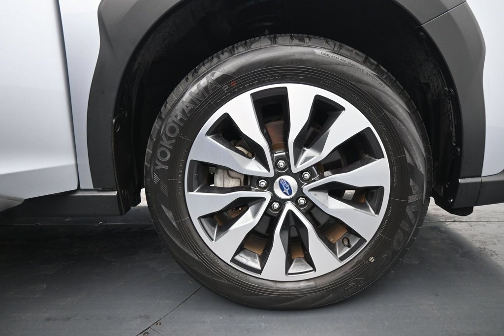 Used 2024 Subaru Outback Limited AWD/4WD image 11
