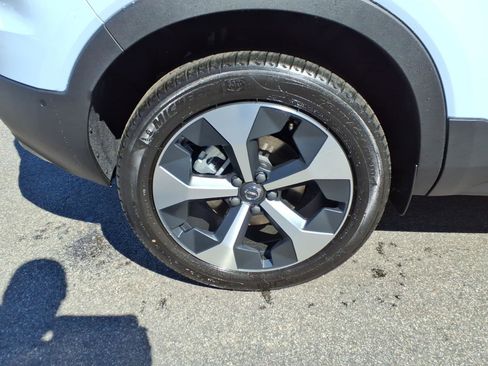 New 2026 Volvo XC40 B5 Plus w/ Protection Package Premier AWD/4WD image 7