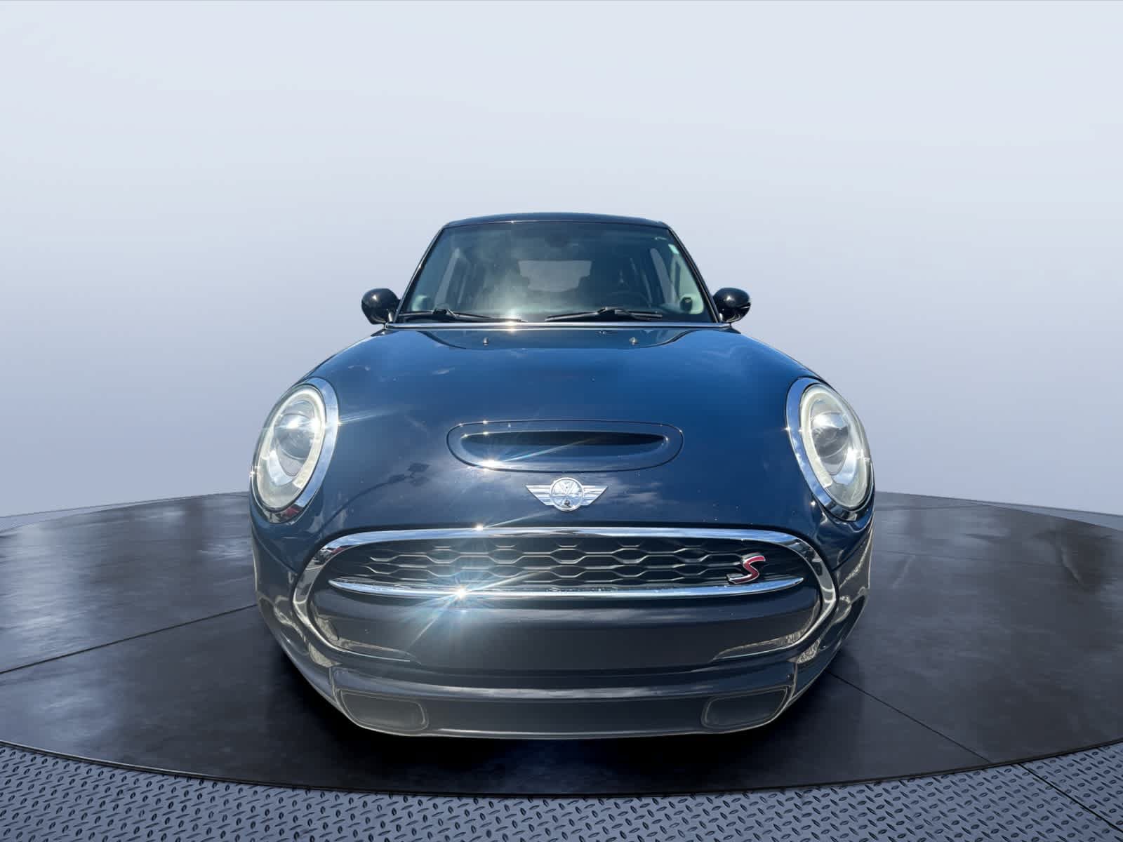 Used 2018 MINI Cooper S FWD image 2
