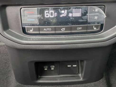 New 2026 Volkswagen Atlas SEL image 16