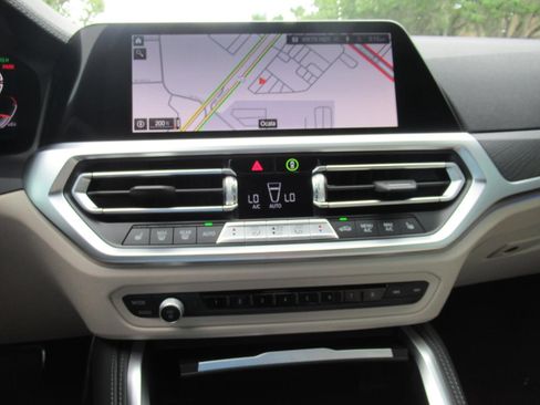 Used 2023 BMW M440i Convertible w/ Premium Package RWD image 27