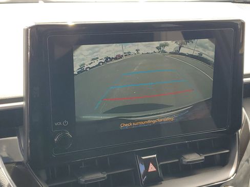 Used 2025 Toyota Corolla LE FWD image 23