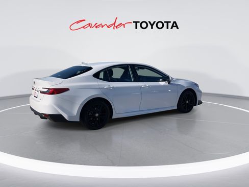 Used 2026 Toyota Camry SE image 8