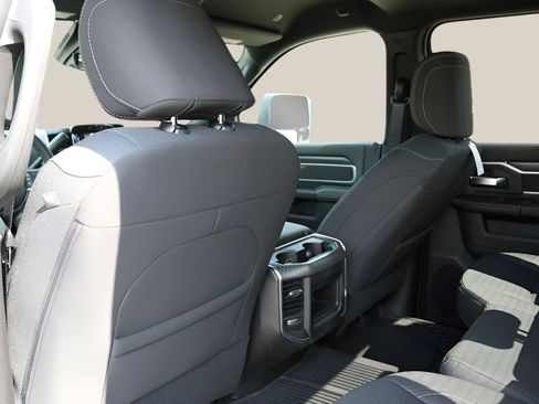 New 2026 RAM 2500 Big Horn AWD/4WD image 15