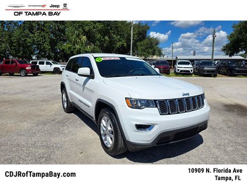 Used 2022 Jeep Grand Cherokee Laredo E RWD image 1