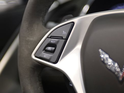 Used 2015 Chevrolet Corvette Z06 w/ 3LZ Preferred Equipment Group image 25