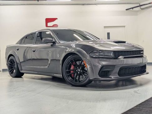 Used 2022 Dodge Charger SRT Hellcat w/ Harman/Kardon Audio Group RWD image 2