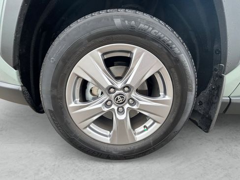 Used 2023 Toyota RAV4 XLE w/ Convenience Package FWD image 28