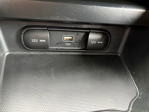 Certified 2023 Kia Soul LX image 17