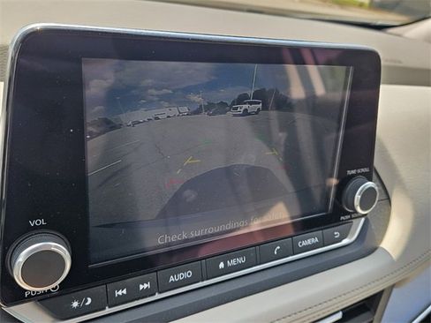 Used 2023 Nissan Rogue SV image 20