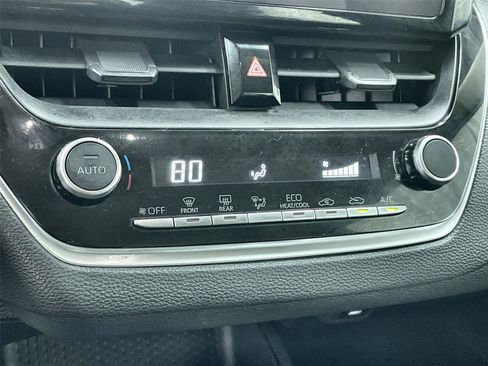 Used 2024 Toyota Corolla LE image 23