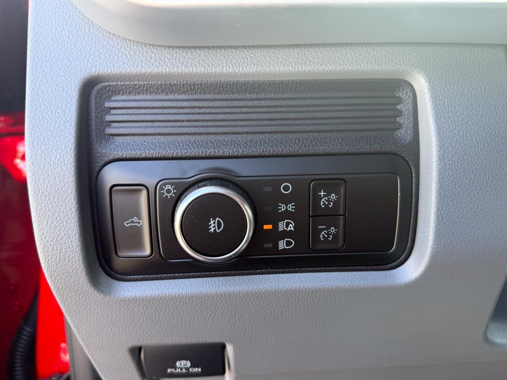 New 2025 Ford F250 XL w/ 360-Degree Camera Package RWD image 19