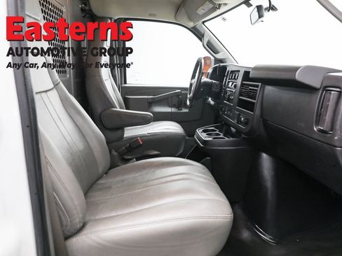 Used 2019 Chevrolet Express 2500 w/ Communications Package image 21