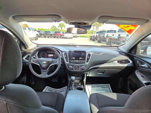 Used 2023 Chevrolet Malibu LS FWD image 21