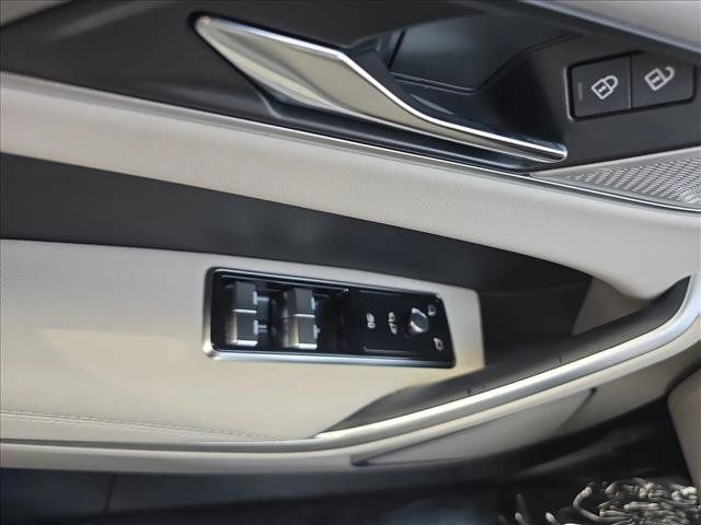 Used 2026 Jaguar F-PACE R-Dynamic S AWD/4WD image 27