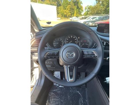 Certified 2025 MAZDA CX-30 AWD 2.5 S w/ Preferred Package image 17