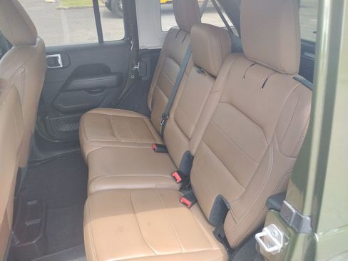 Used 2020 Jeep Wrangler Unlimited Sahara AWD/4WD image 24