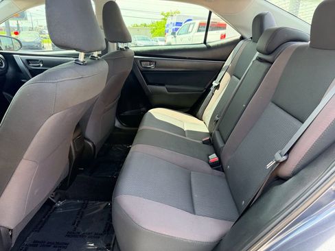 Used 2017 Toyota Corolla LE FWD image 12