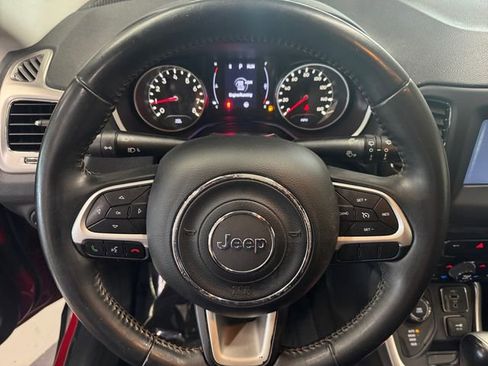 Used 2019 Jeep Compass Latitude AWD/4WD image 19