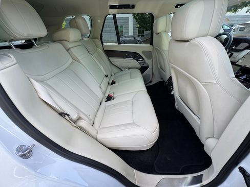 Used 2023 Land Rover Range Rover SE image 59