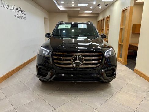 New 2026 Mercedes-Benz GLS 450 4MATIC image 2