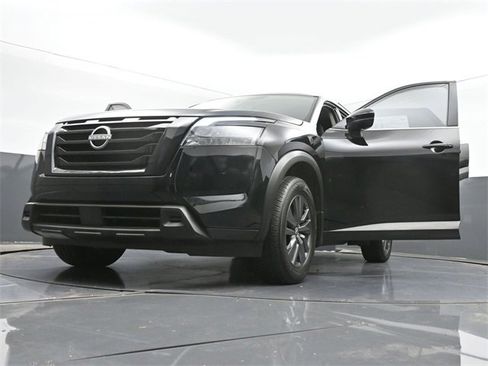 Used 2024 Nissan Pathfinder SV w/ Lighting Package (N92) image 50