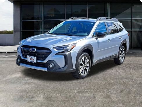Certified 2025 Subaru Outback Limited AWD/4WD image 6