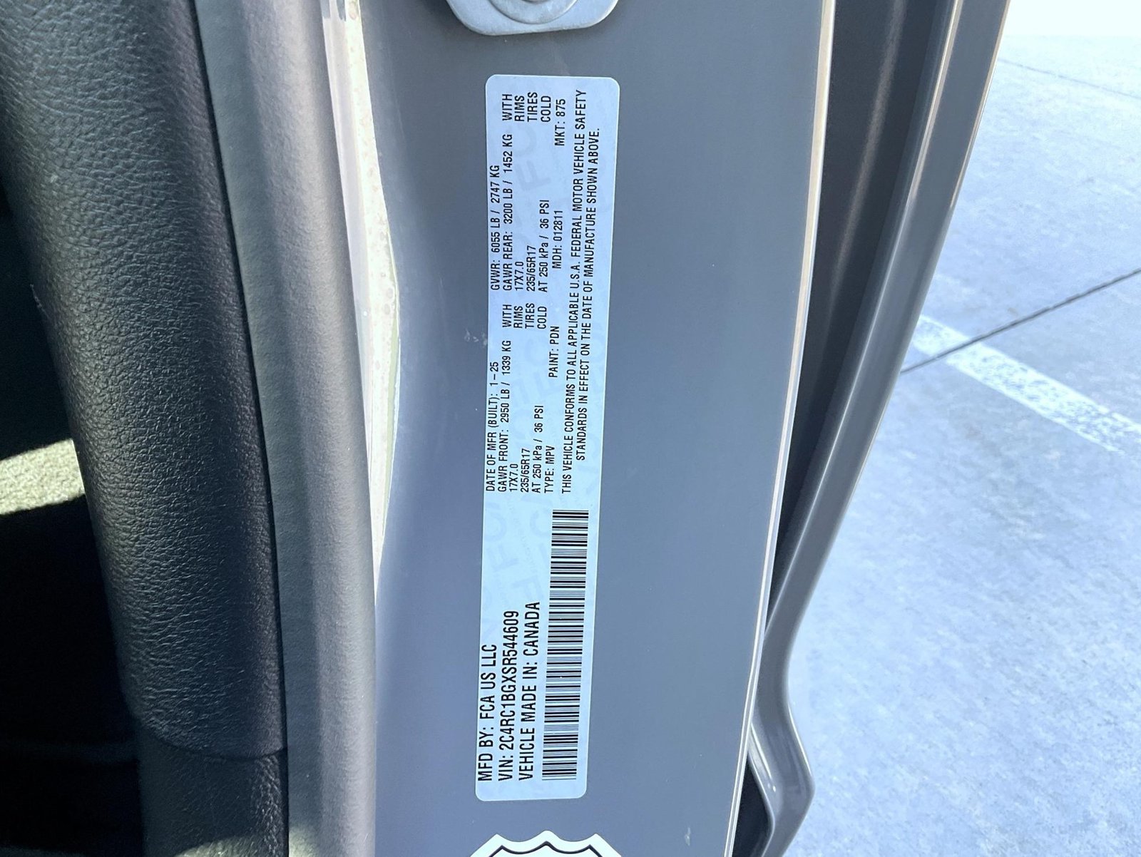 Used 2025 Chrysler Pacifica Select FWD image 27