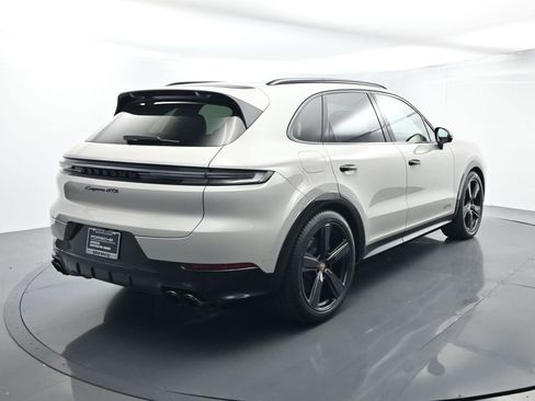 Certified 2026 Porsche Cayenne GTS image 14
