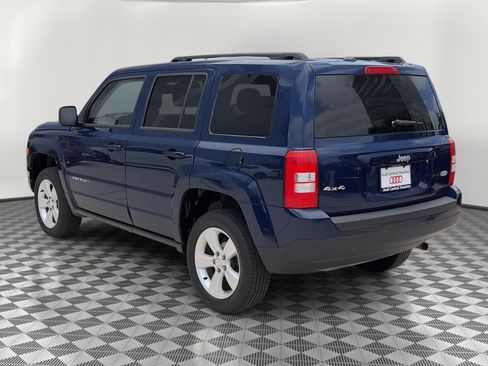 Used 2016 Jeep Patriot Latitude AWD/4WD image 3