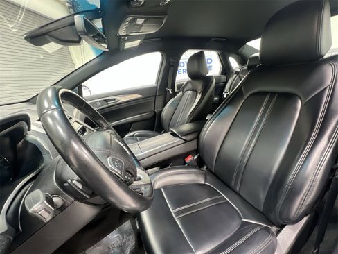 Used 2020 Lincoln MKZ Standard image 11