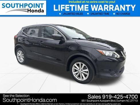Used 2018 Nissan Rogue Sport S w/ S Appearance Package image 1