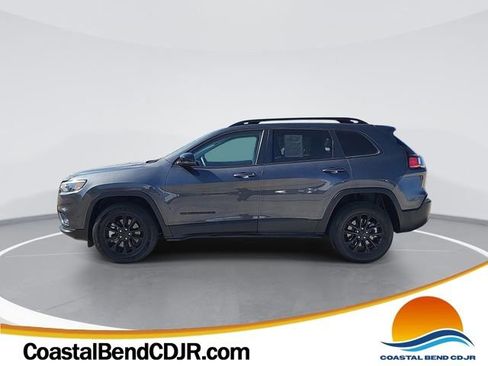 Used 2023 Jeep Cherokee Altitude Lux AWD/4WD image 1