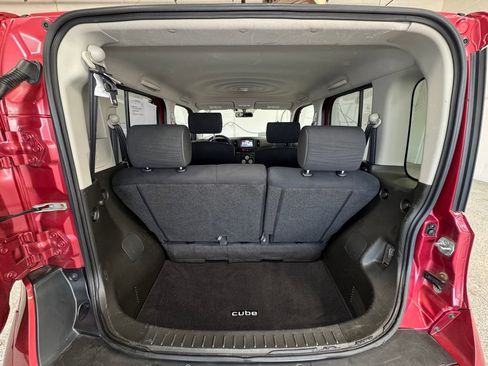 Used 2009 Nissan Cube 1.8 S w/ Interior Designer Pkg FWD image 22
