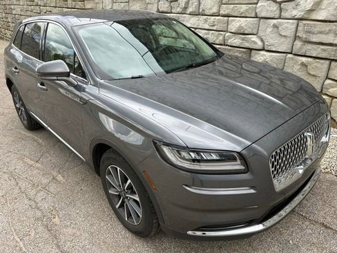 Used 2022 Lincoln Nautilus AWD image 7