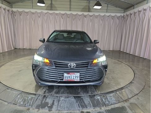 Used 2021 Toyota Avalon XLE image 5