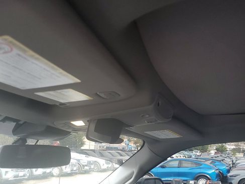 Used 2020 Ford F250 Lariat w/ Lariat Value Package image 11