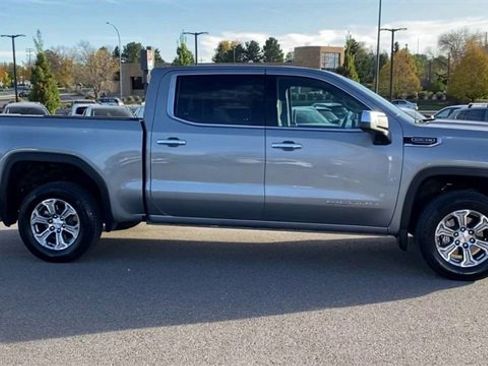 Used 2025 GMC Sierra 1500 SLT image 9
