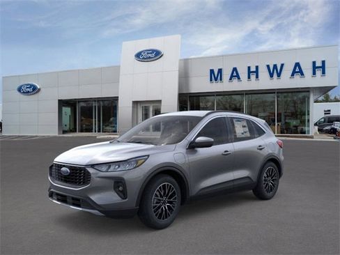 New 2026 Ford Escape SE image 1