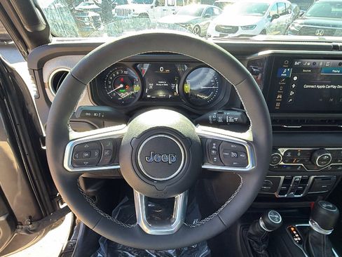 Used 2025 Jeep Wrangler Sahara 4xe w/ Safety Group image 26