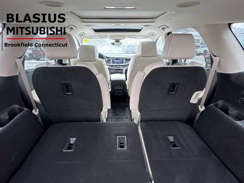 Used 2022 Buick Enclave Avenir image 42