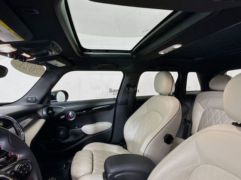 Used 2021 MINI Cooper S image 22