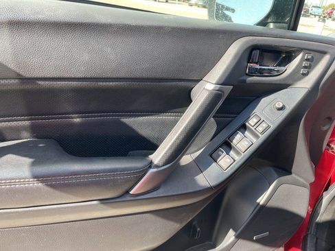 Used 2018 Subaru Forester 2.5i Touring image 16