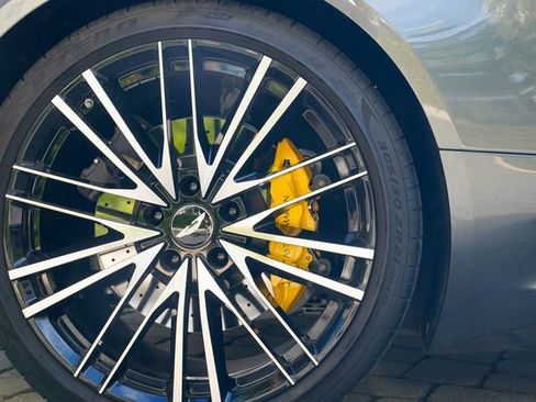 Used 2023 Aston Martin DBS Volante image 55