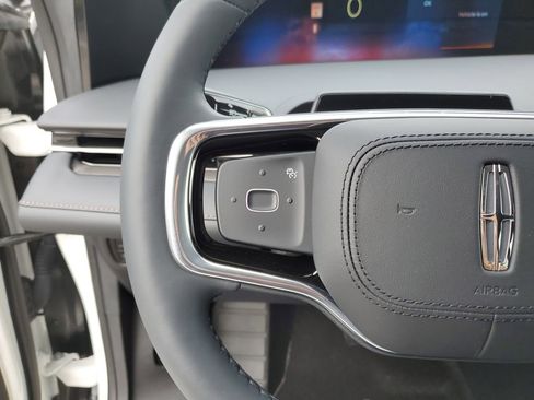 New 2026 Lincoln Nautilus Premier AWD/4WD image 24