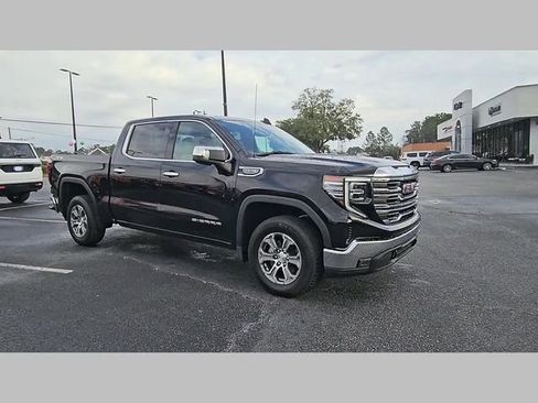 Used 2025 GMC Sierra 1500 SLT image 17