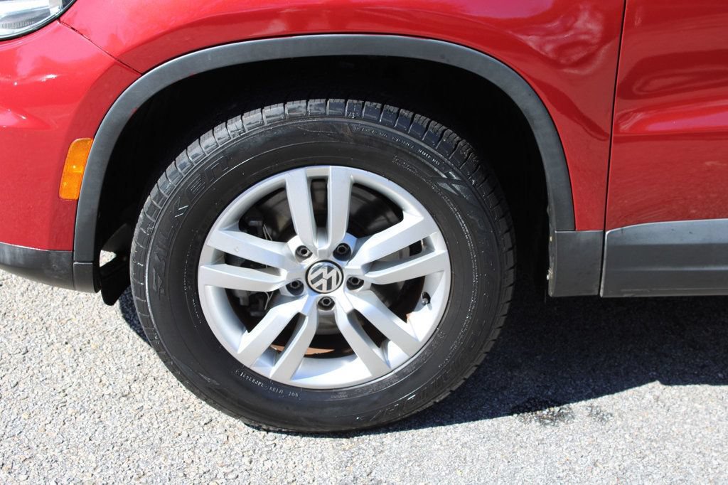 Used 2014 Volkswagen Tiguan S FWD image 33